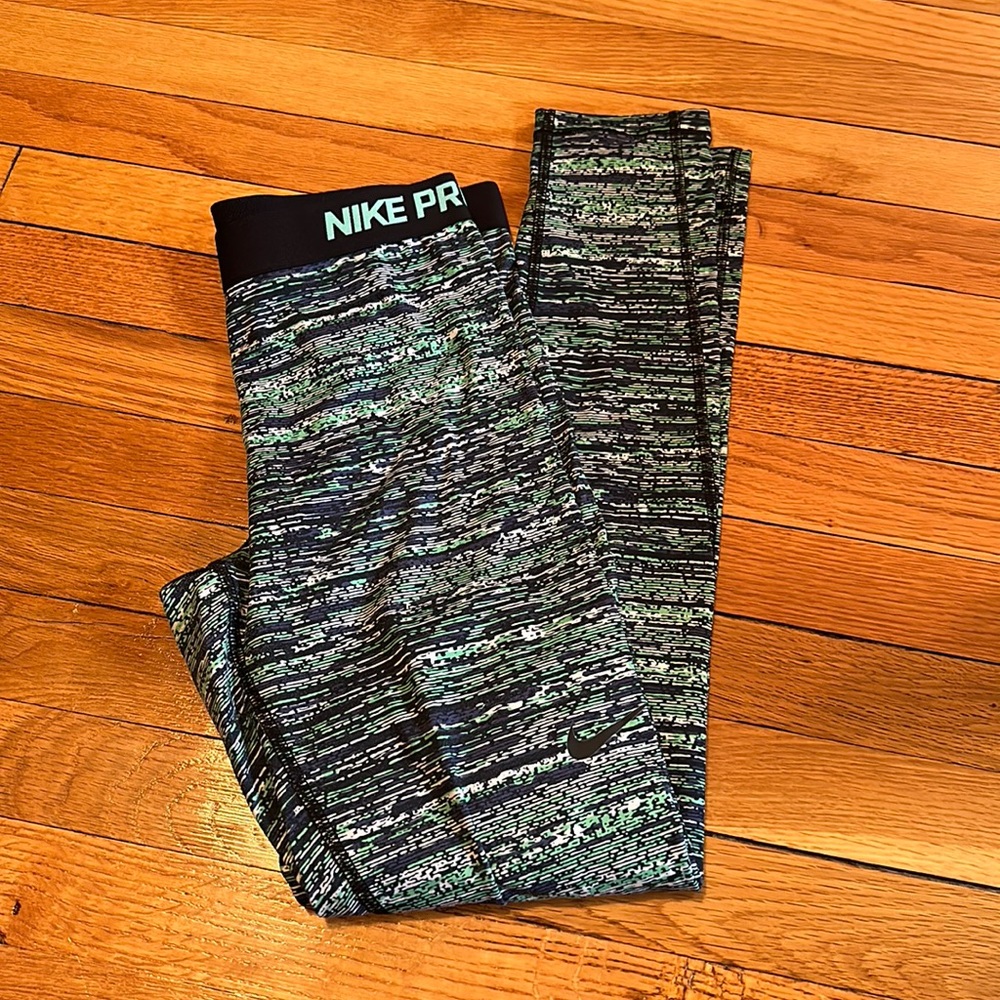 Nike Pro leggings